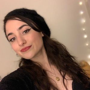 Meet your Posher, Rebecca